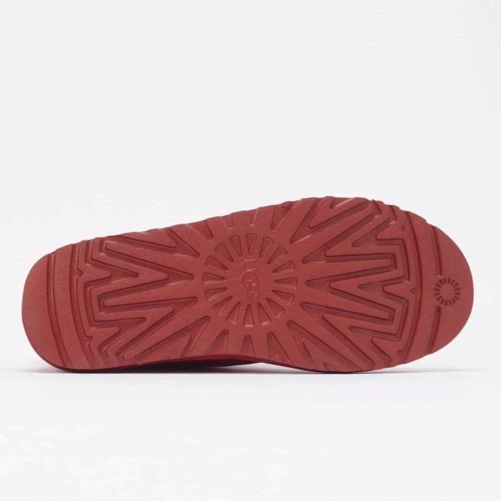 UGG Neumel Boots in Bold Red